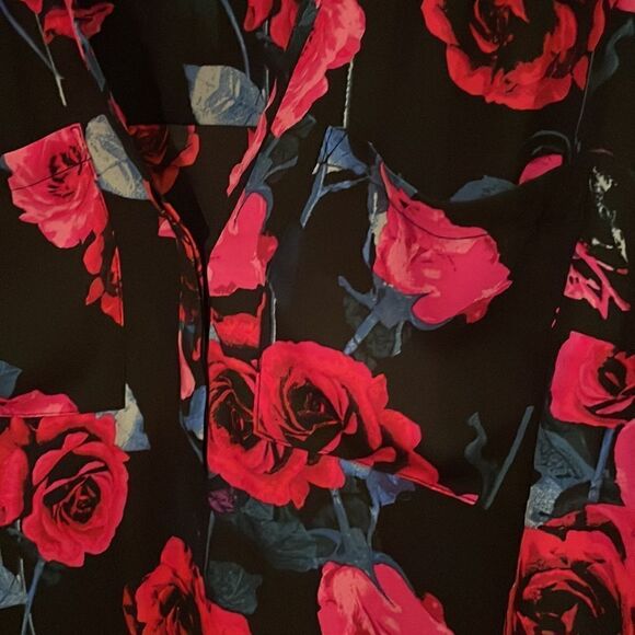 Torrid Rose long sleeved blouse 🌹 - Picture 3 of 7
